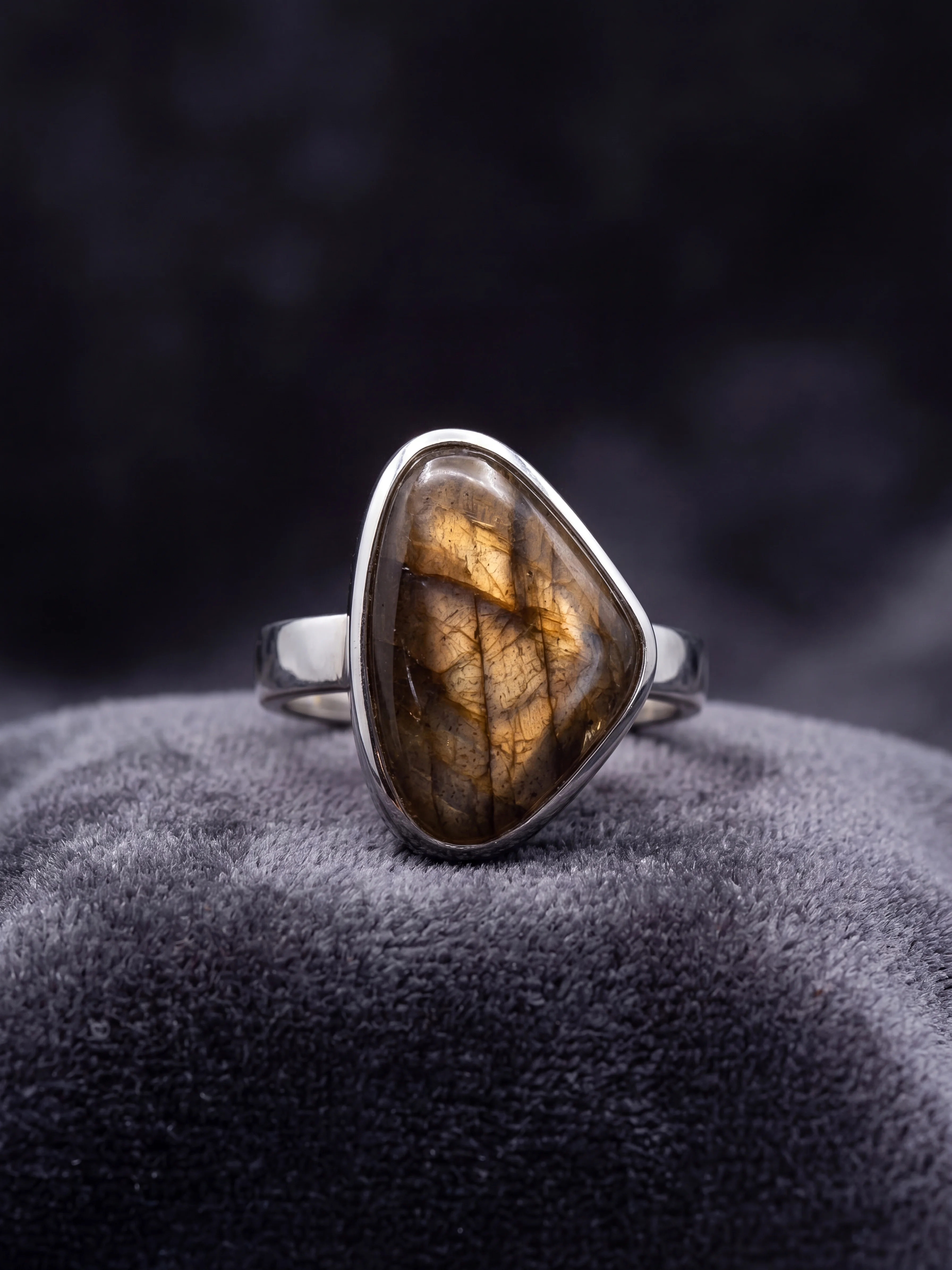 Horizontal Triangle Labradorite Ring - image 1